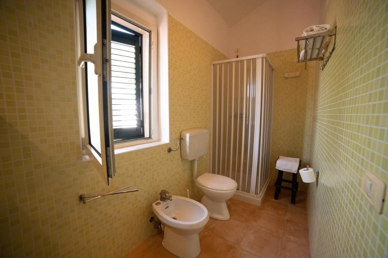 Coppola Rossa Relax Bed & Breakfast เวียสเต ภายนอก รูปภาพ