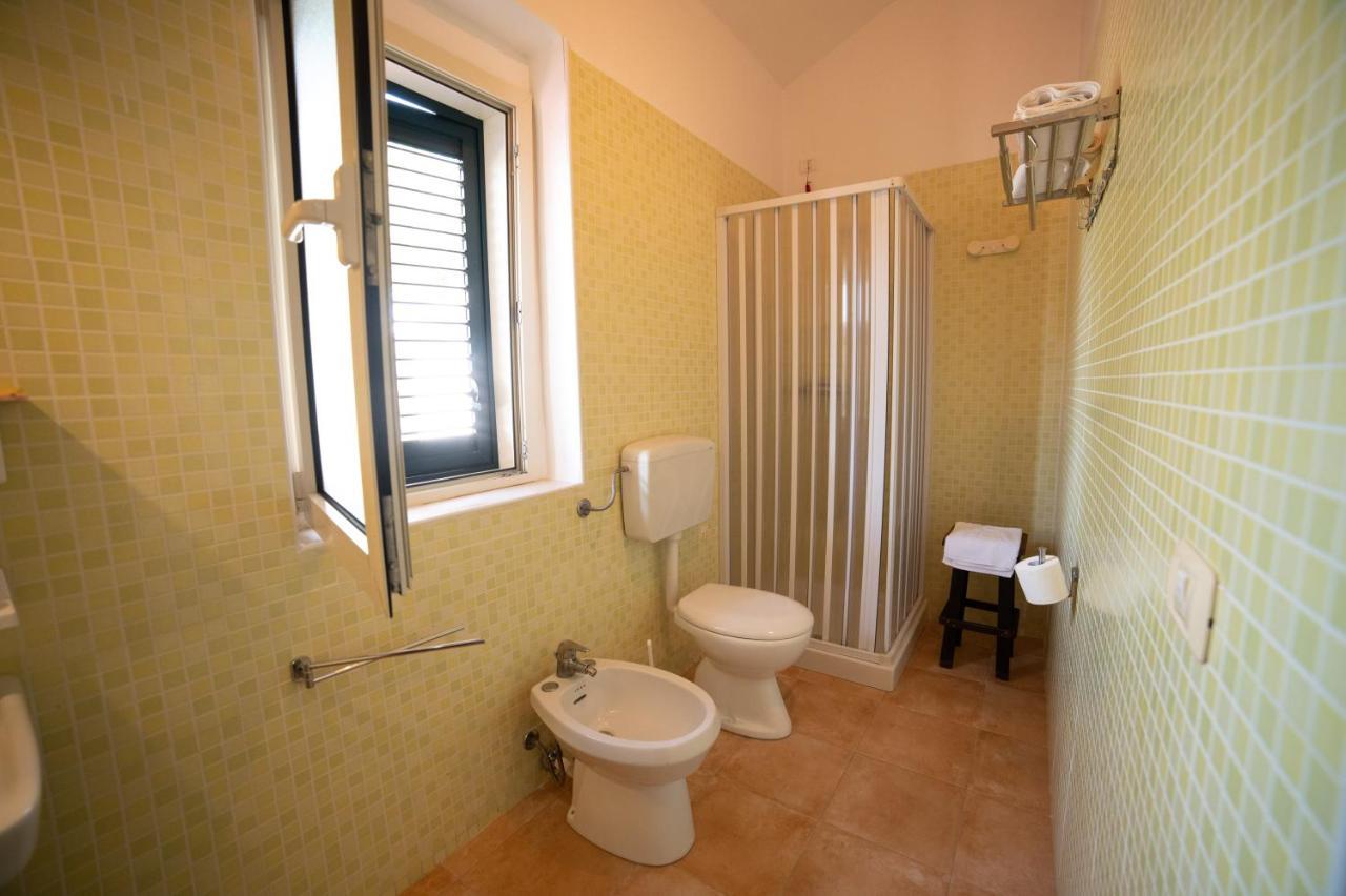 Coppola Rossa Relax Bed & Breakfast เวียสเต ภายนอก รูปภาพ
