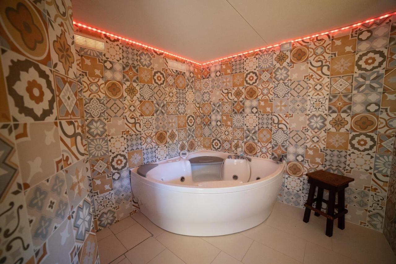 Coppola Rossa Relax Bed & Breakfast เวียสเต ภายนอก รูปภาพ