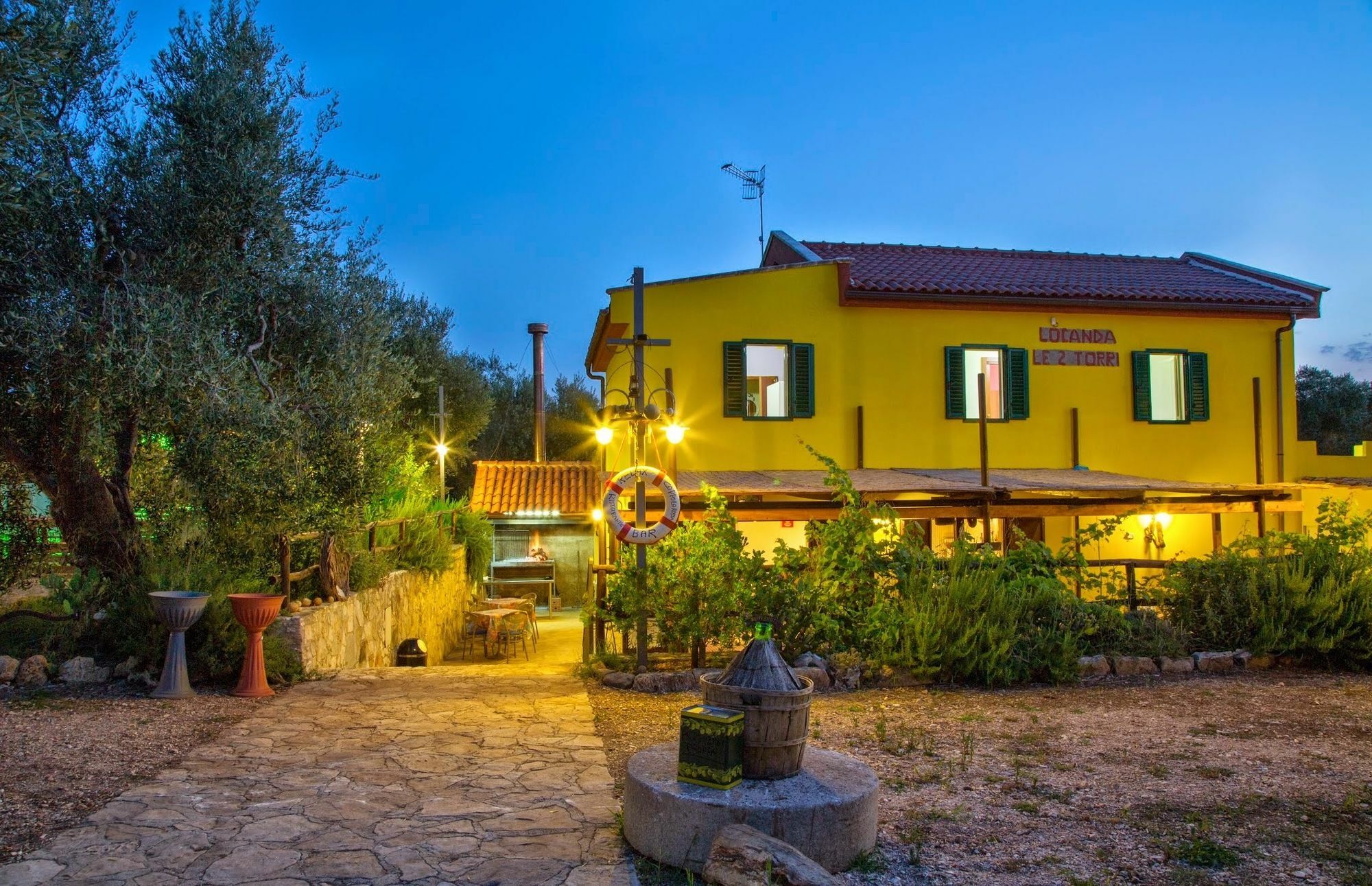 Coppola Rossa Relax Bed & Breakfast เวียสเต ภายนอก รูปภาพ